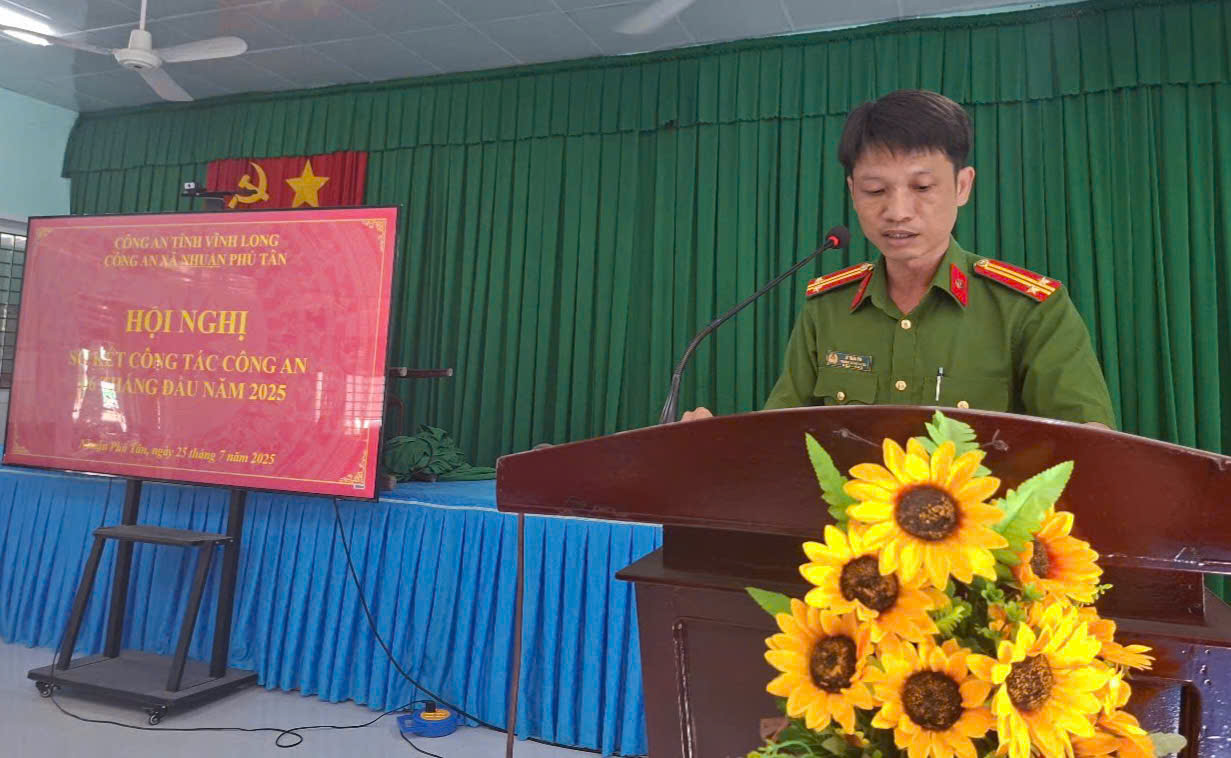 Công an xã Nhuận Phú Tân tổ chức sơ kết công tác 6 tháng đầu năm 2025